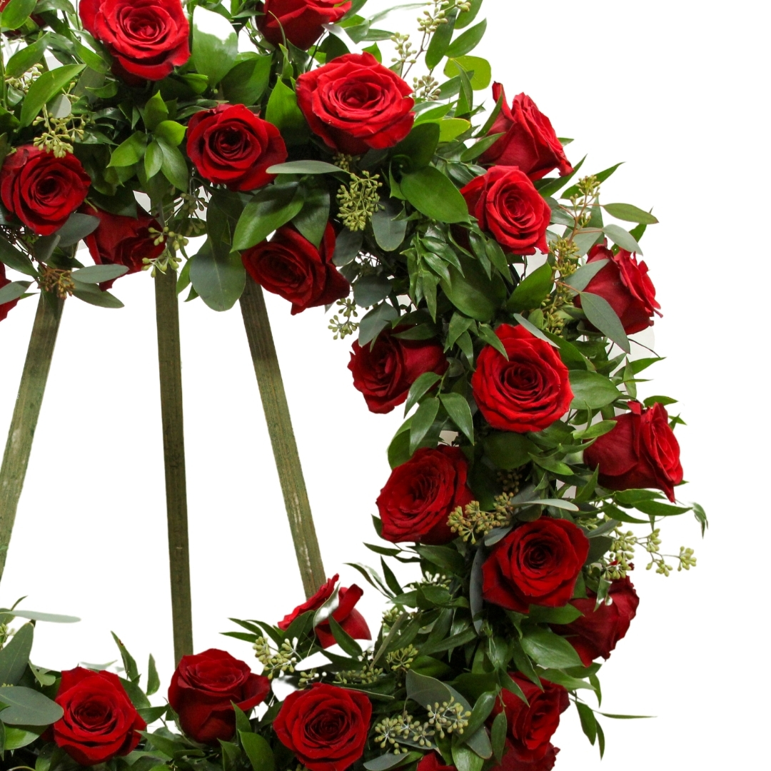 Red Rose Wreath - Image 3