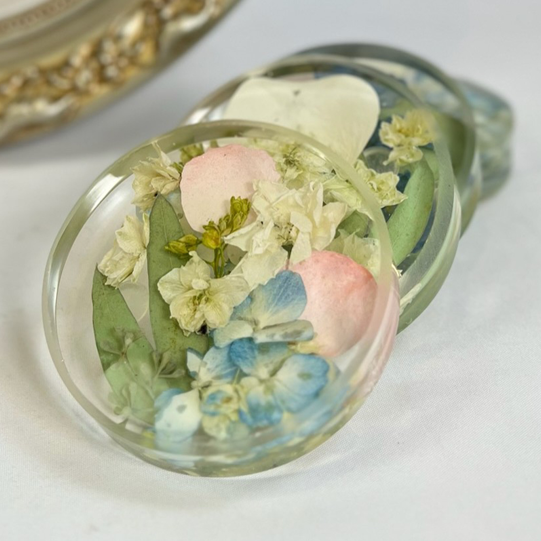 Crystal Clear Floral Mini Plaques (Set of 4) - Image 6